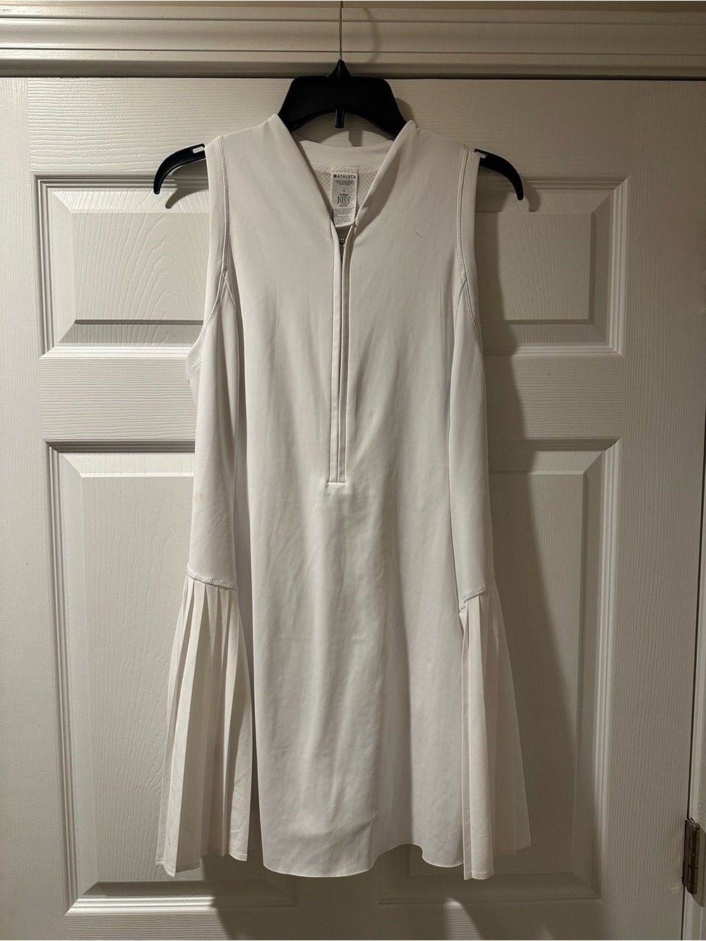 Athleta White Pleated Racerback Mini Tennis/Dress (with shorts beneath)